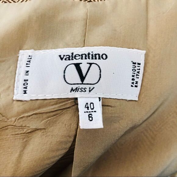 Vintage Valentino Miss V Tweed Jacket and skirt set - Picture 15 of 16